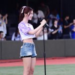 [추천선플만] [포토] 애국가 부르는 트리플<b>에스</b> 다현