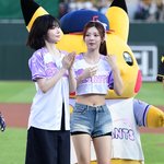 [추천선플만] [포토] 트리플에스 <b>나경</b>-다현 '신나는 야구장 시구-시타'