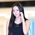 [현장포토] "비주얼, 아찔해"…<b>나린</b>, 파격 스타일