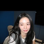 [댓글부탁해] “여름밤의 온기처럼”…박규영, 조용한 시선→청초 <b>미소</b>로...