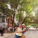 [어케생각해] 공효진, 케빈오와 뉴욕서 신혼 만끽..정호연 만나 '<b>미소</b>'