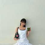 오후를 채운 고요함”…장원영, <b>청량</b>한 시선→햇살 속 빛나는 휴식