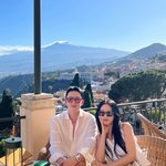 한예슬, 10살 연하 남편과 <b>유럽</b> 달달 여행 “예쁜 부부”