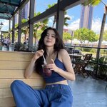 이선빈 8년 열애 중 물오른 미모…<b>청량</b> 매력 발산