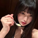 아이브 장원영, 인형 비주얼에 청량美 더해...'팬심 저격' 만능...