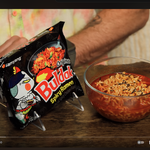 한강 불닭 볶음면 먹는 1930만명 유튜버