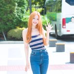 크러쉬 조이, ‘오늘의 패션은 <b>La</b> Vie En Bleu’ (두시탈출...