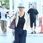 <b>인순</b>이, 매력 넘치는 출국 [포토엔HD]