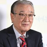 “영화 출연 계획 있어”…이순재 소속사 대표가 전한 ‘건강이상설’...