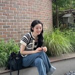 김연아, 고우림이 찍어줬나..카메라 향해 활짝, 못숨기는 <b>미소</b>