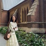 “<b>이사</b> 끝” 정려원, 母와 한국 떠나 재충전…한지민 “언니 고생했어요”