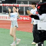 [포토]금쪽같은 배우들의 시구, <b>시타</b>