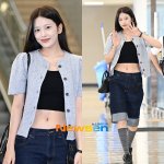 배꼽미인 안유진, 버뮤다 팬츠에 정장 양말 매치‥美친 패션 소화력