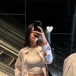 손연재, <b>유튜브</b> 복구 후 근황..크롭티 입은 젠지 엄마