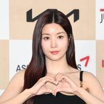 권은비, '워터밤' 돌연 불참 이유 밝혔다…"연습 중 쓰러져"...