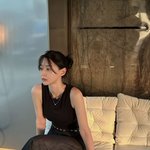 권나라, 여리여리한 팔뚝 라인 자랑…<b>조막</b>만한 얼굴에 꽉찬 이목구비