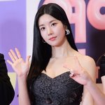 권은비, 24억 건물주되더니 쓰리<b>잡</b>까지.."'워터밤' 연습하다 ...