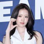 오늘 KWDA 안유진 개예쁘다