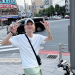 박유천, 일본에서만 웃는다…자전거 타며 <b>미소</b> 짓는 근황