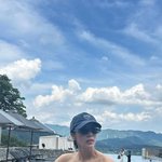 '13kg 감량' 손담비, 출산 4개월 만에 파격 비키니..'군살 <b>제로</b>'