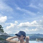 출산 4개월 만에 당당 비키니…발레로 되찾은 완벽 <b>S라인</b> [N샷]