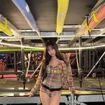 블랙핑크 제니, <b>웸블리</b> 홀린 보디수트핏