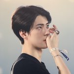 엑소 군백기 1달<b>뒤</b>에 <b>끝</b>