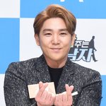 강인, 데뷔 20주년 '슈퍼쇼' 관객석 등장…변함없는 우정