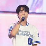 이특 "슈퍼주니어, <b>현존</b> 최고령 아이돌…'쟤네 30년 더하겠다'...