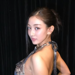 트와이스 지효, 앞만 가린 '아찔' 노출 패션