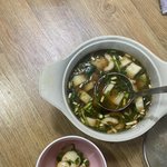 <b>먹이</b> 푸는중