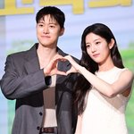 “<b>교생</b> 아닌 학생” 30대에 교복 입은 공명, 신은수와 풋풋 시너지...