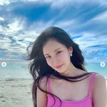  소녀시대 막내의 '과감한 섹<b>시미</b>'…팬들 "그야말로 청순섹시"