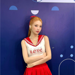 ‘살 쏙 빠진’ 크러쉬 레드벨벳 조이, 사랑스러운 ‘빨간 맛’