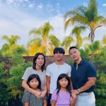 ‘<b>병역</b>기피 논란’ 유승준, 4년만 유튜브 복귀→훈남 아들+쌍둥이...