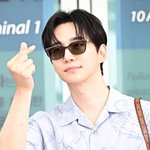 [현장포토] "남자도 러블리"…이준호, 눈부신 손하트