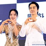 [SC리뷰] 엄정화, '흑기사' 송승헌과 함께 컴백쇼 시동…연예계...