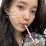 아이유, 또 예쁨받았네..<b>허준석</b> 커피차에 애교 “우린 한팀이지”