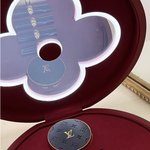 <b>리사</b> 루이비통 뷰티 앰버서더 되는듯?