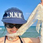 후 거칠 것 없는 '비키니 <b>차림</b>'.."마지막 여름 바다인가"