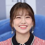 [댓글부탁해] <b>눈웃음</b>이나 웃을때 눈주름 생기는거 당연한거야?