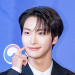 [현장포토] "조각이 웃는다"...<b>성화</b>, 멋짐 풀장착