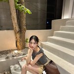 오하영 "야식 먹어도 타고난 늘씬함"... '성숙 막내' 포스...