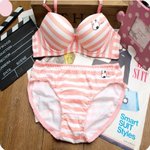 20대 여자 들이 많이 입는 <b>속옷</b> 아니냐?