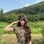 장원영, 군복이 이렇게 상큼해도 되나요..칼각 경례까지