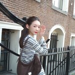 강민경, 그 어려운 올백머리를 소화해내네..네덜란드에서 “<b>동묘</b> 느낌”