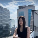 '47세' 김사랑, 이 언니는 나이를 거꾸로 먹네...20대 비주얼...