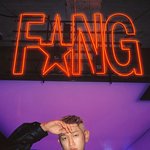 “어둠을 뚫고 나오는 순간”…조이 크러쉬, 강렬한 도심 감성→시선...