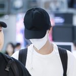 홍경, 흰티만 입어도 느껴지는 존잘남 [포토엔<b>HD</b>]