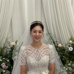 '강경준 불륜 용서' 장신영, 웨딩드레스 입고 얼굴 폈다…환한 미소